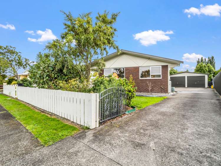 14 Ferndale Place Feilding_26