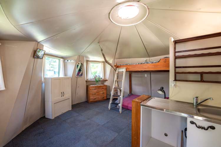 5 Beatty Parade Surfdale_5