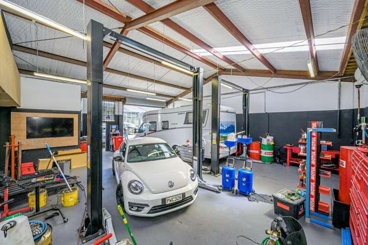 11 View Road Henderson_19