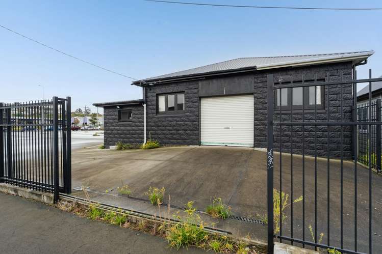 329 Hillside Road South Dunedin_10