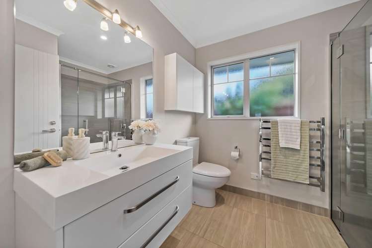 Unit 4/249 Wairakei Road Bryndwr_16