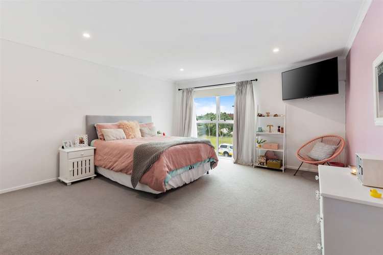 26 Couldrey Crescent Red Beach_18