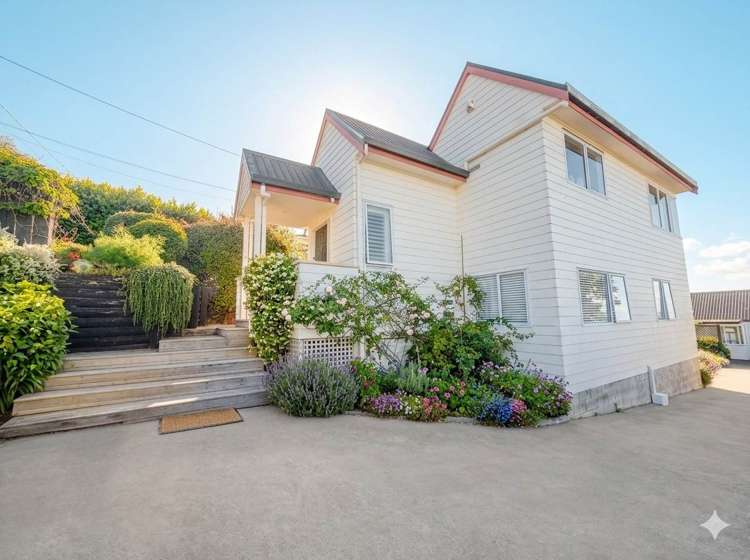 24 Surf Road Stanmore Bay_12