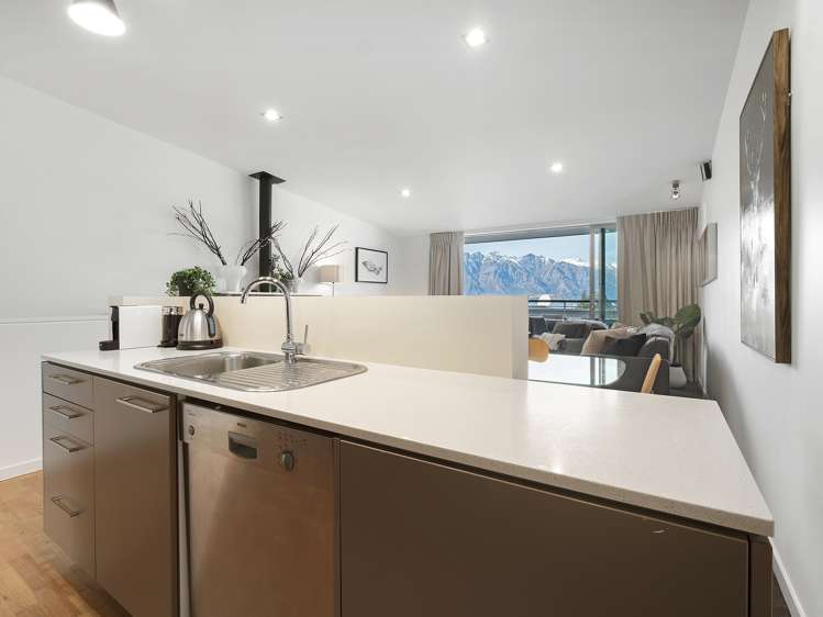 38h Lomond Crescent Queenstown_8