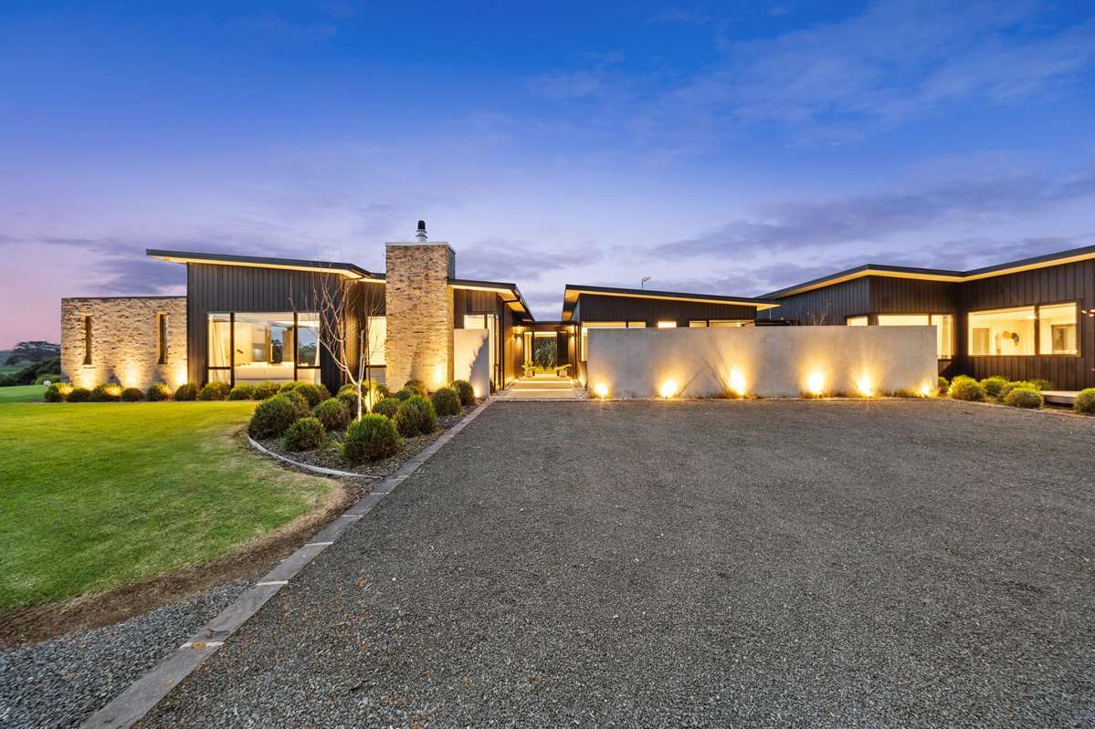 458 Whitehills Road_0