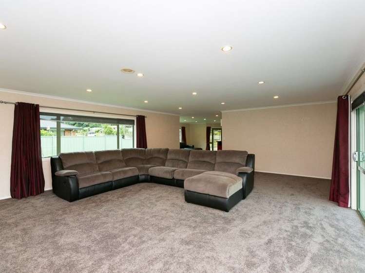 35 Roto Street Hurdon_19