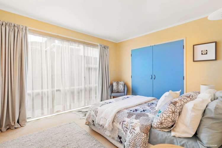 2/131 Landscape Road Mount Eden_10