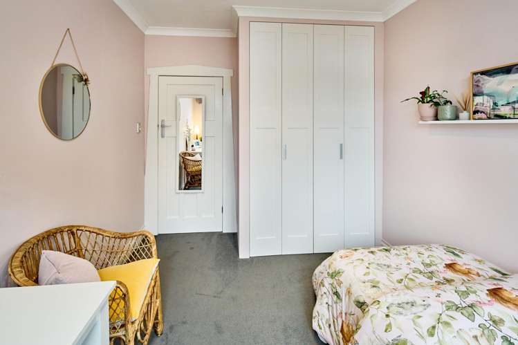 292 The Parade Island Bay_24