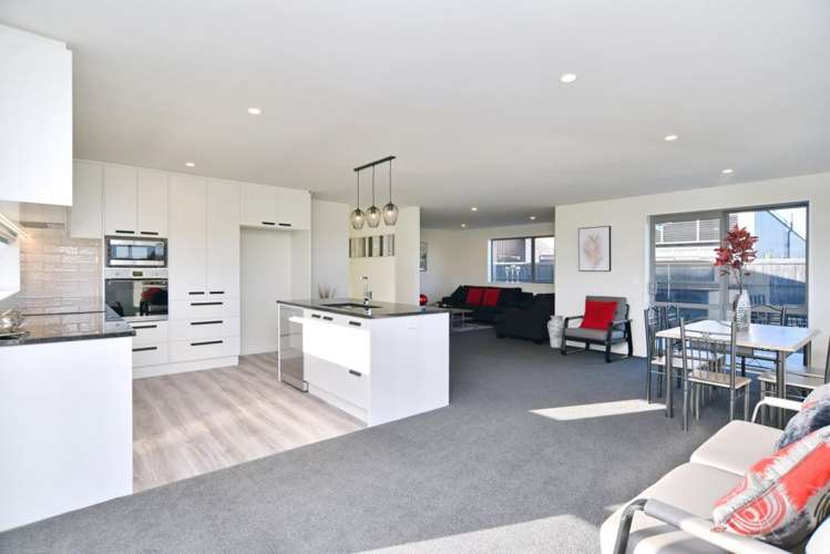 36 Plover Avenue_0