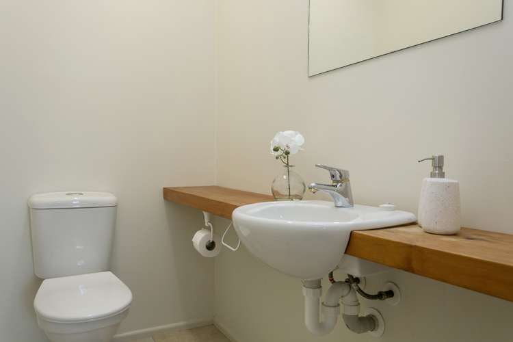 29 Harvey Street Waipahihi_25