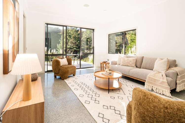 150 Makara Road Makara_13