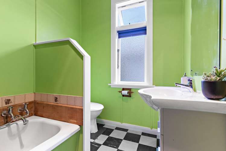 8 Waltons Avenue Masterton_10