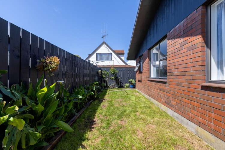 2/419 Maunganui Road Mount Maunganui_16