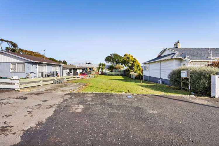 86 Lemon Street and 70, 72, 74 Eliot Street New Plymouth_36