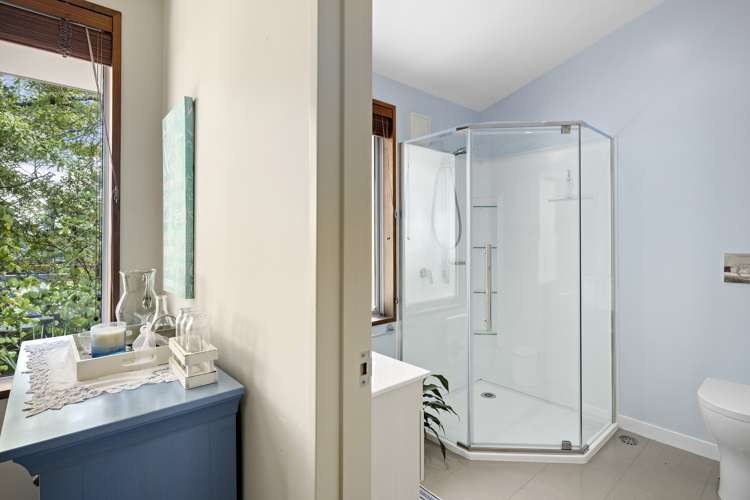 22 Howard Road Point Howard_12