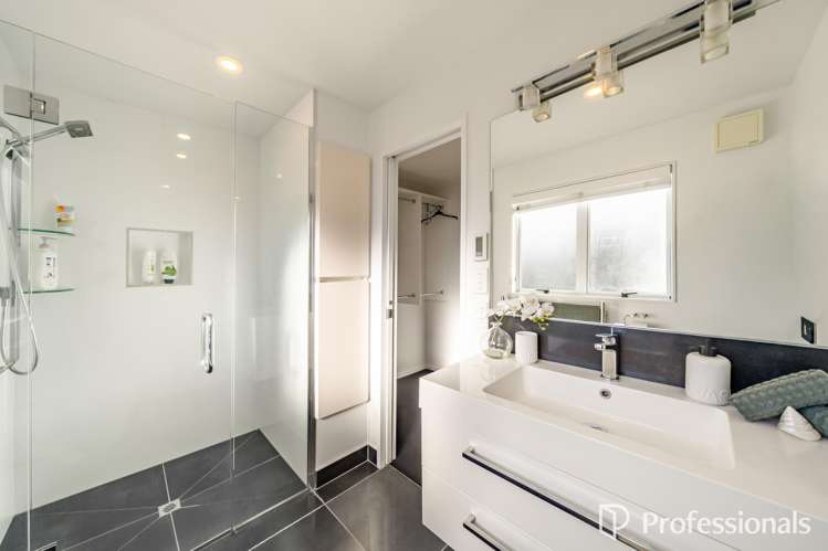 53 Redvers Drive Belmont_16