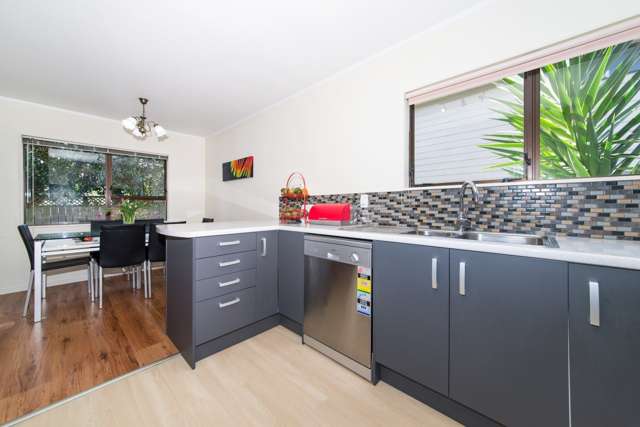 8/278 Birkdale Road Birkdale_4