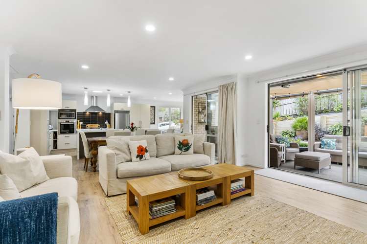 15 Waldorf Crescent Orewa_10