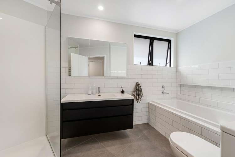 7b Whitford Avenue Mount Wellington_17