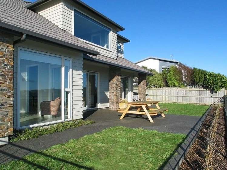 18 Kahurangi Heights Aotea_15