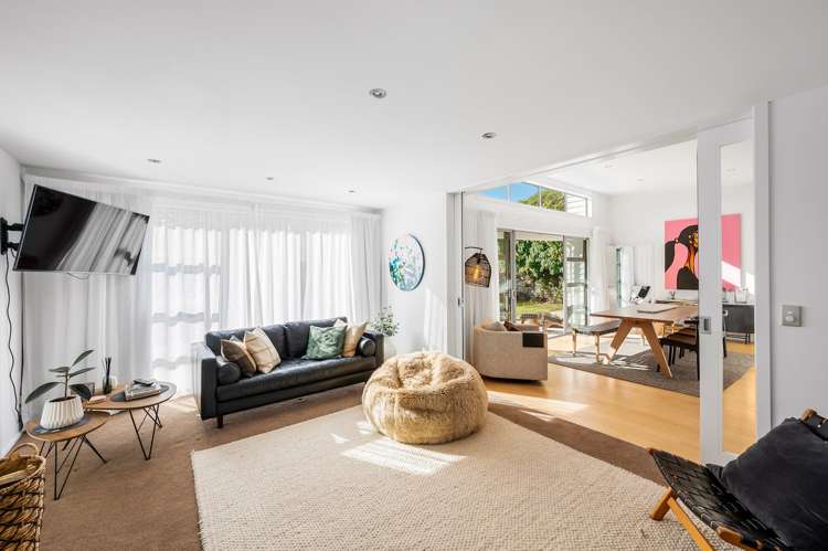 15 Hunt Place Albert Town_9