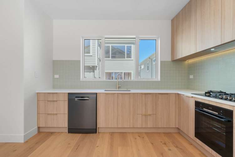 18B William Souter Street Forrest Hill_3
