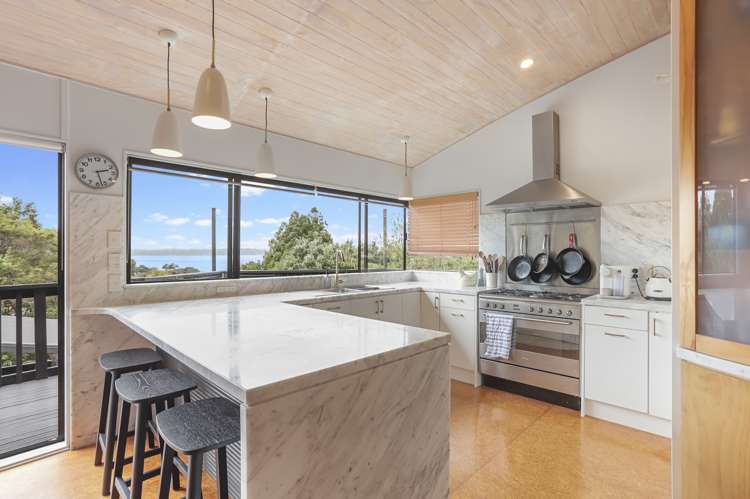 78 Tanekaha Road Titirangi_16