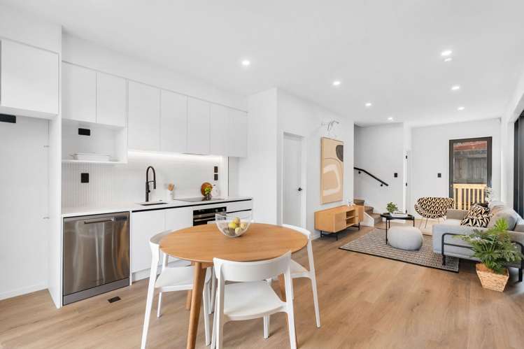 1-8/6C Kingsway Avenue Sandringham_2