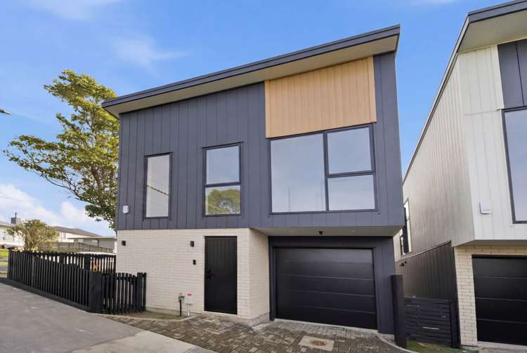 24 Elstree Avenue_0
