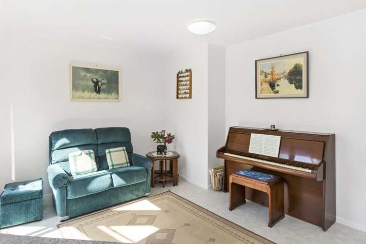 52 Halladale Road Papakowhai_9