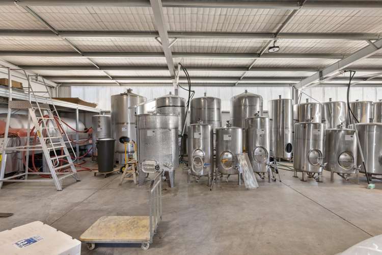 2321 Main South Road Burnham_17