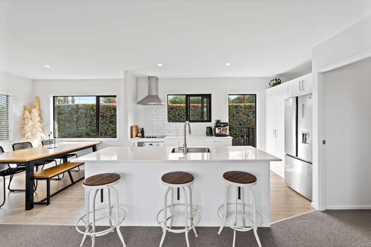 85b Rosario Crescent Red Beach_7