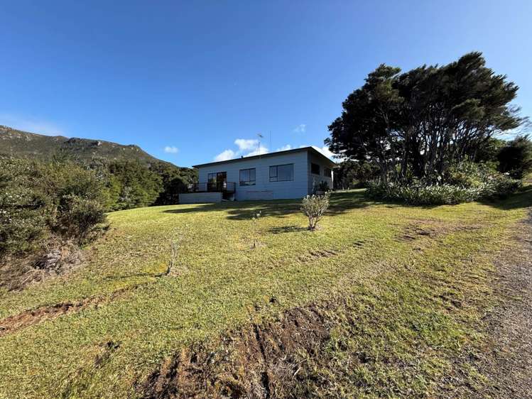 4 Iona Road Great Barrier Island_4