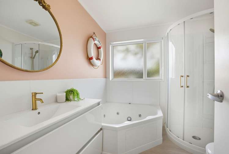 34 Airlie Road Plimmerton_14