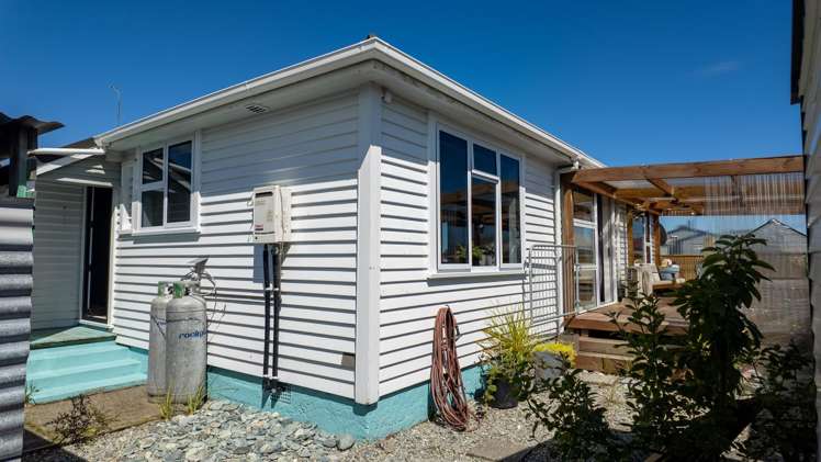 202 Weld Street Hokitika_13