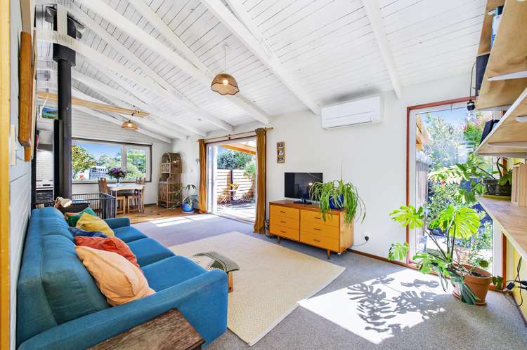 16 Ensors Place Waikuku Beach_14