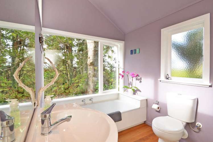 48 Hollywood Avenue Titirangi_13