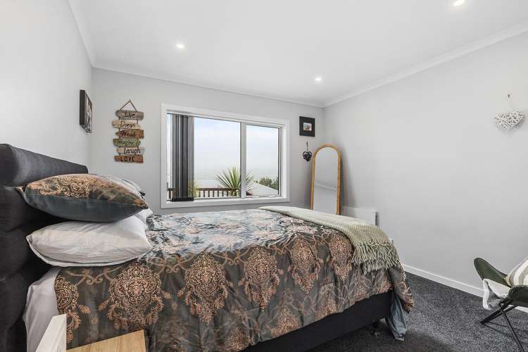 152 Endeavour Drive Whitby_14