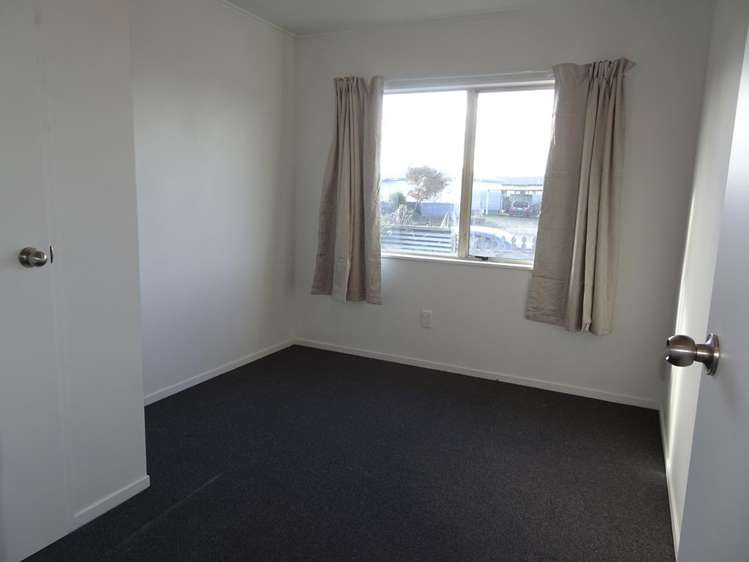 7A Holmes Place 10480_6