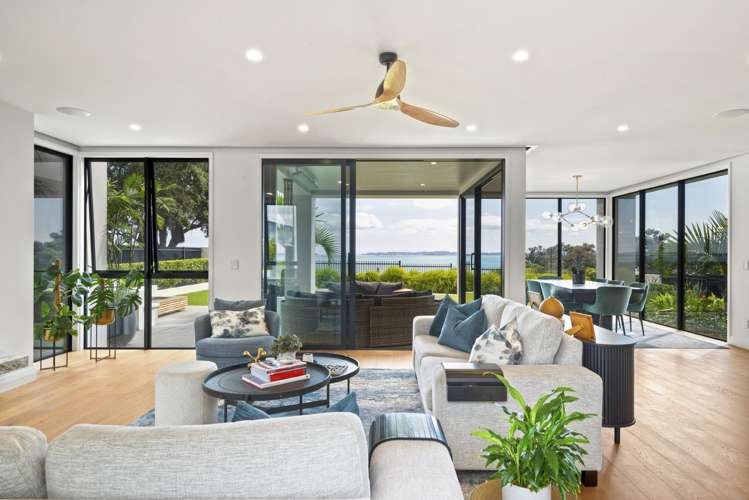 90 Marine Parade Mellons Bay_12