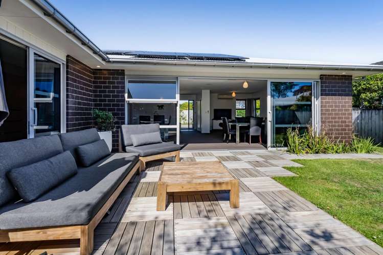 77 Brooklands Road Brooklands_24