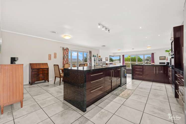 6 Bayly Street Baylys Beach_9