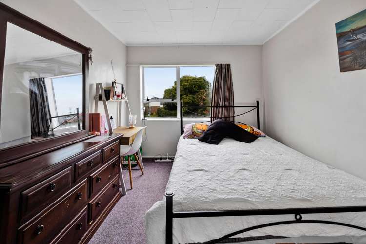 1 County Drive Hawera_5
