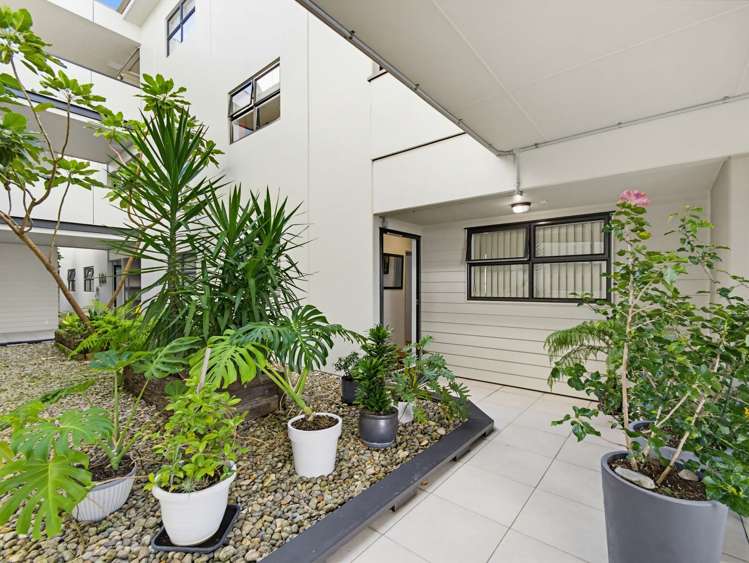 2/124 Stancombe Road_1