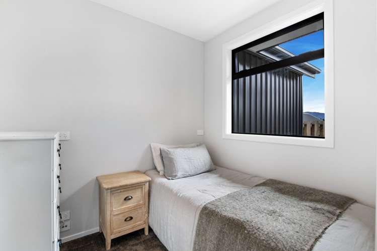 8 Linnburn Road Wanaka_18