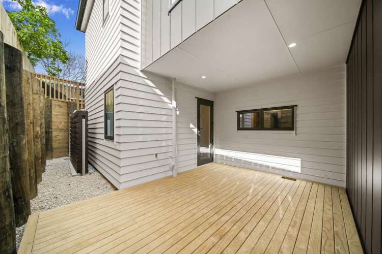 2C Dianthus Place Browns Bay_11