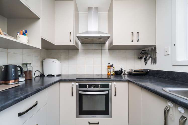 2 Pencarrow Street Highbury_1