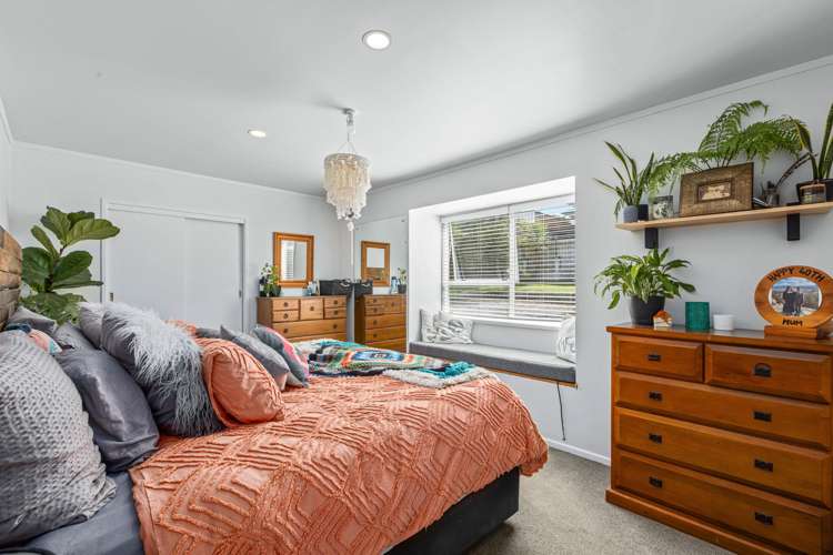 29 Amorino Drive Red Beach_12