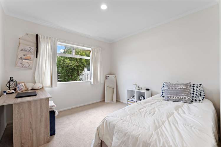 1/64 Riverside Road Orewa_11