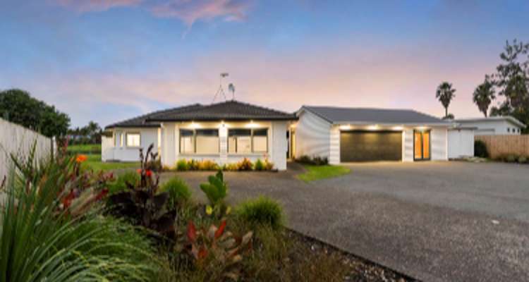 1162 East Coast Road_0